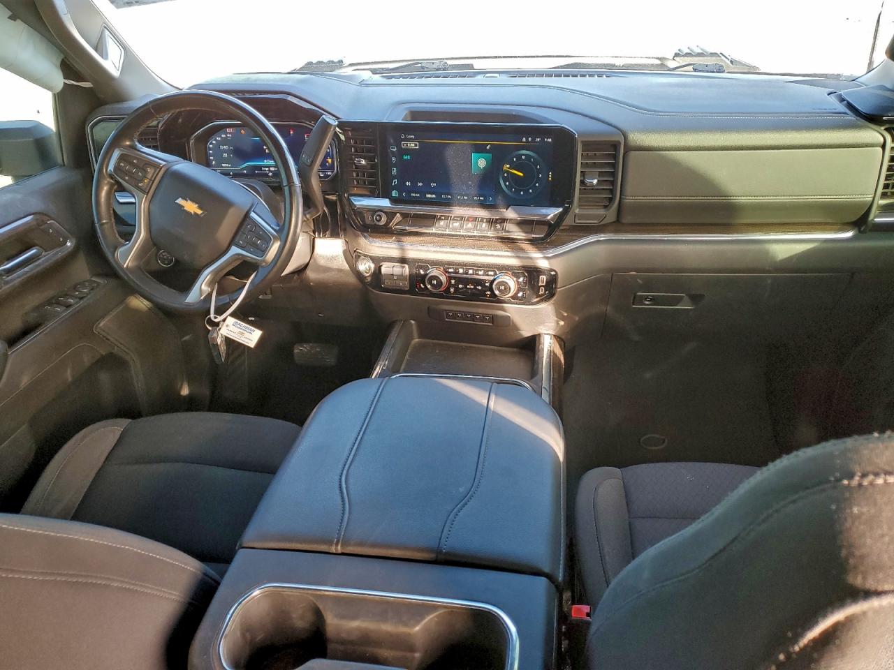 2024 CHEVROLET SILVERADO K2500 HEAVY DUTY LT photo 15