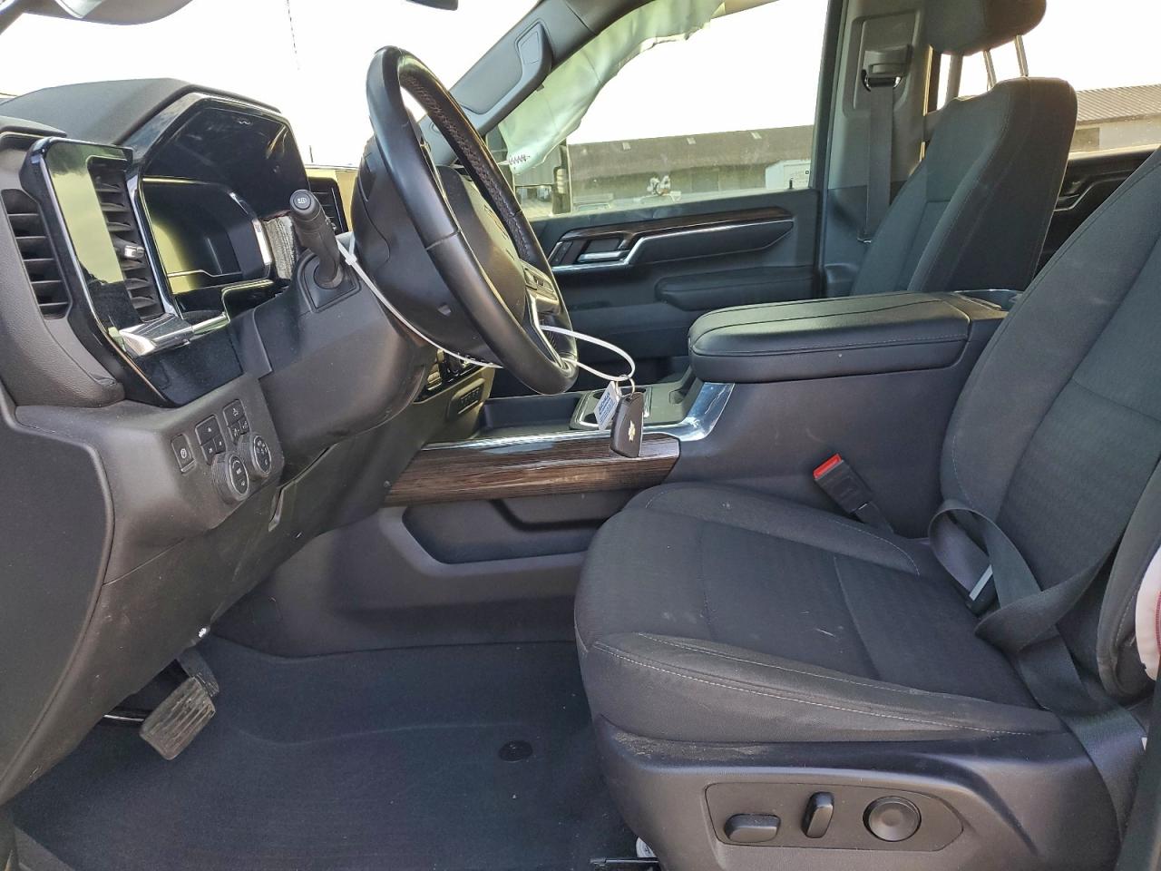 2024 CHEVROLET SILVERADO K2500 HEAVY DUTY LT photo 13
