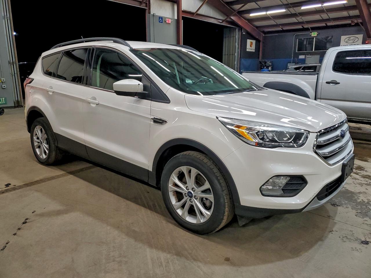 2018 FORD ESCAPE SEL photo 4