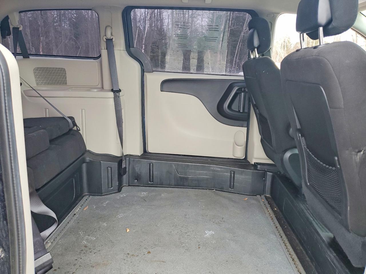 2015 DODGE GRAND CARAVAN SE photo 11