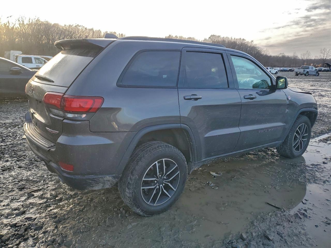 2020 JEEP GRAND CHEROKEE TRAILHAWK photo 5