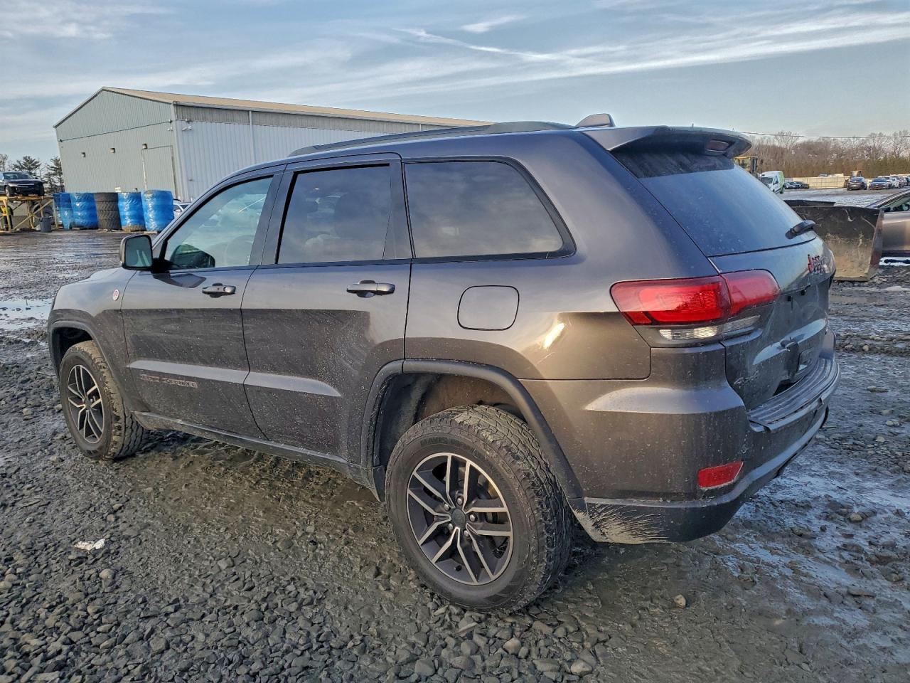 2020 JEEP GRAND CHEROKEE TRAILHAWK photo 3