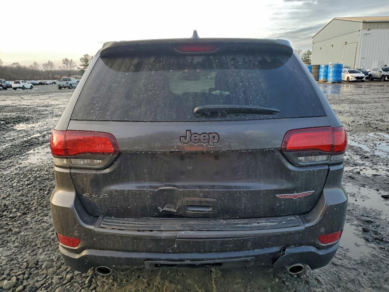 2020 JEEP GRAND CHEROKEE TRAILHAWK photo 11