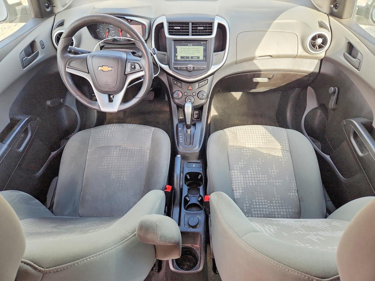2017 CHEVROLET SONIC photo 8