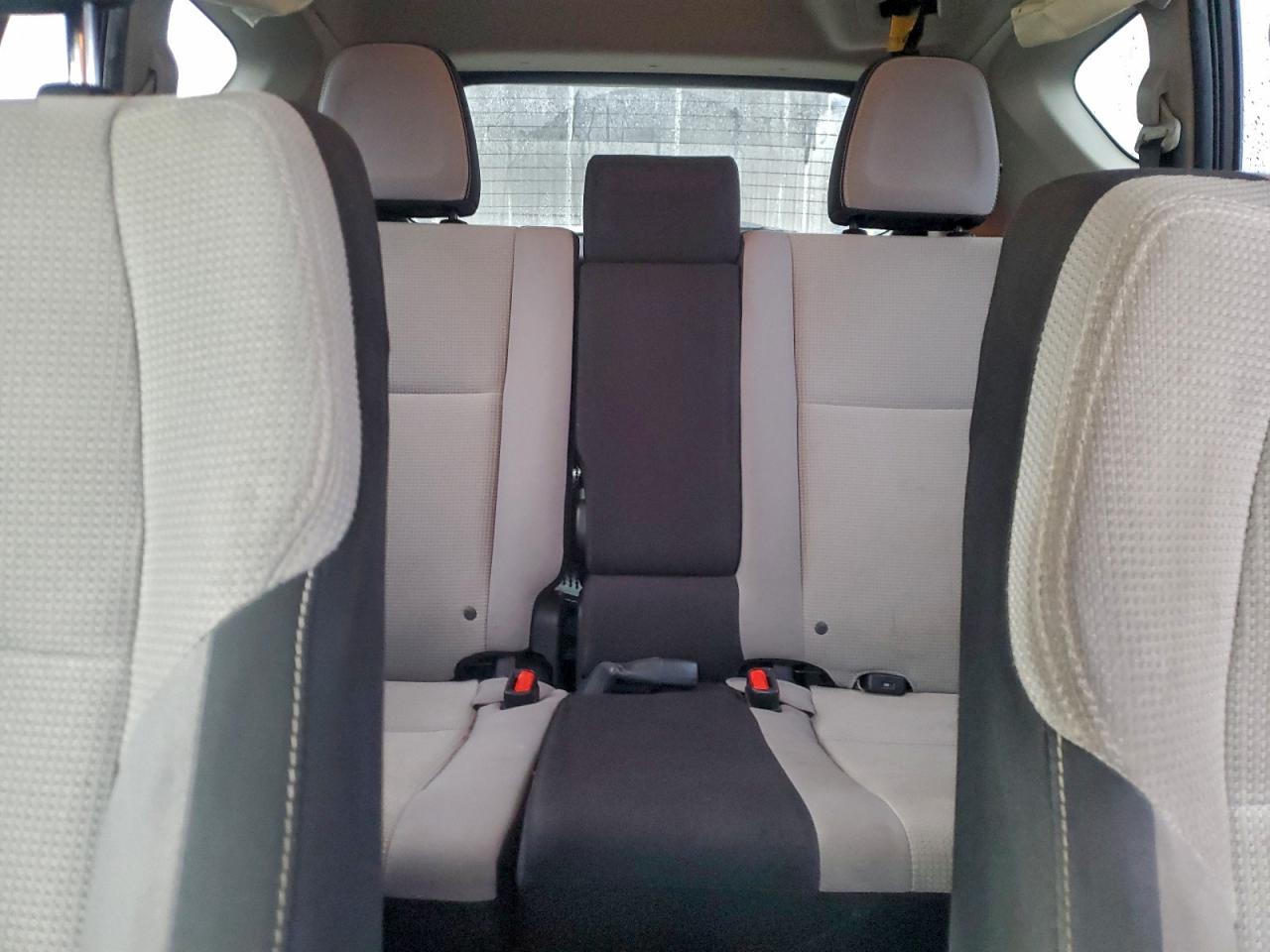 2017 TOYOTA RAV4 XLE photo 19