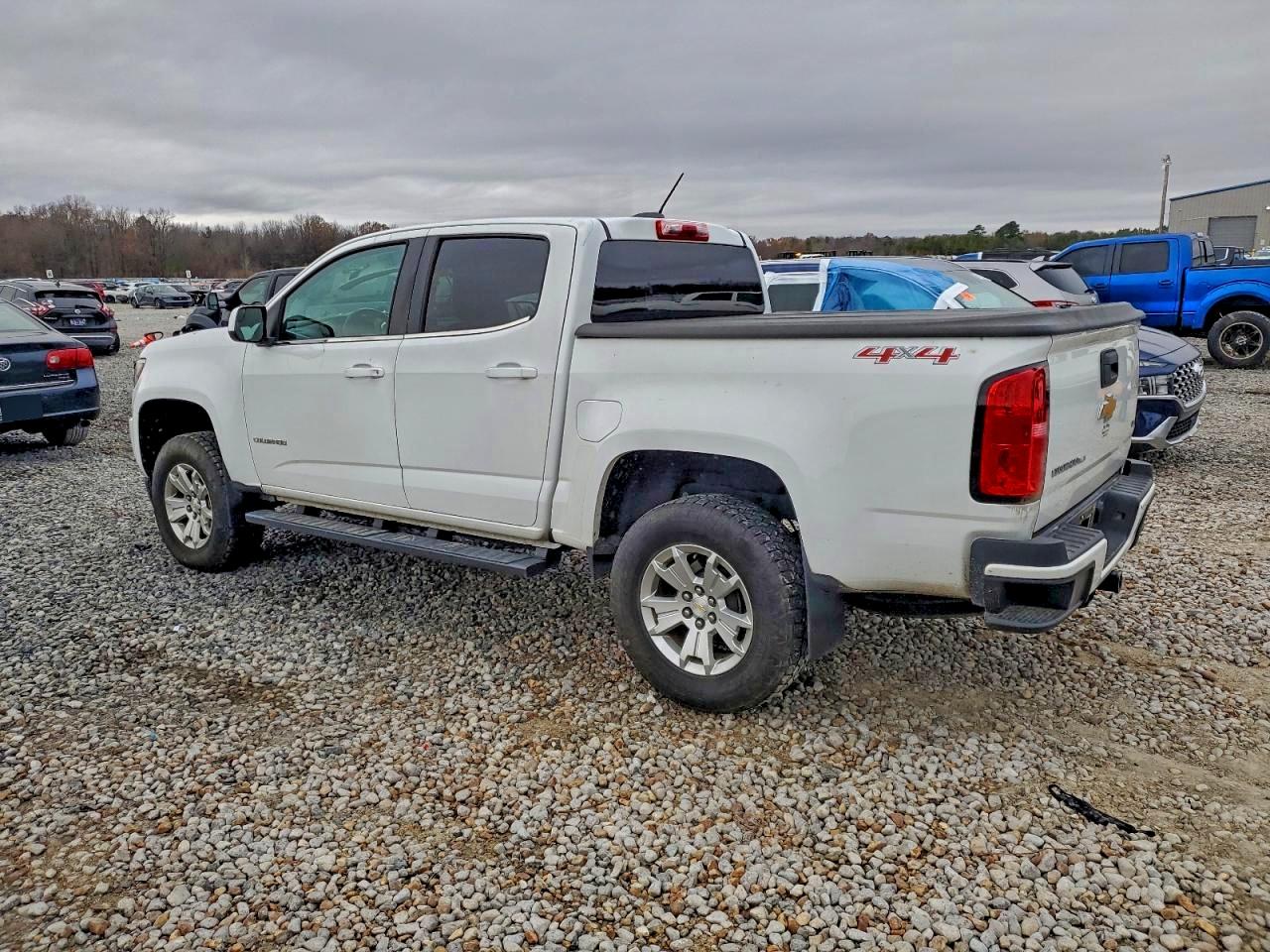 2019 CHEVROLET COLORADO LT photo 3