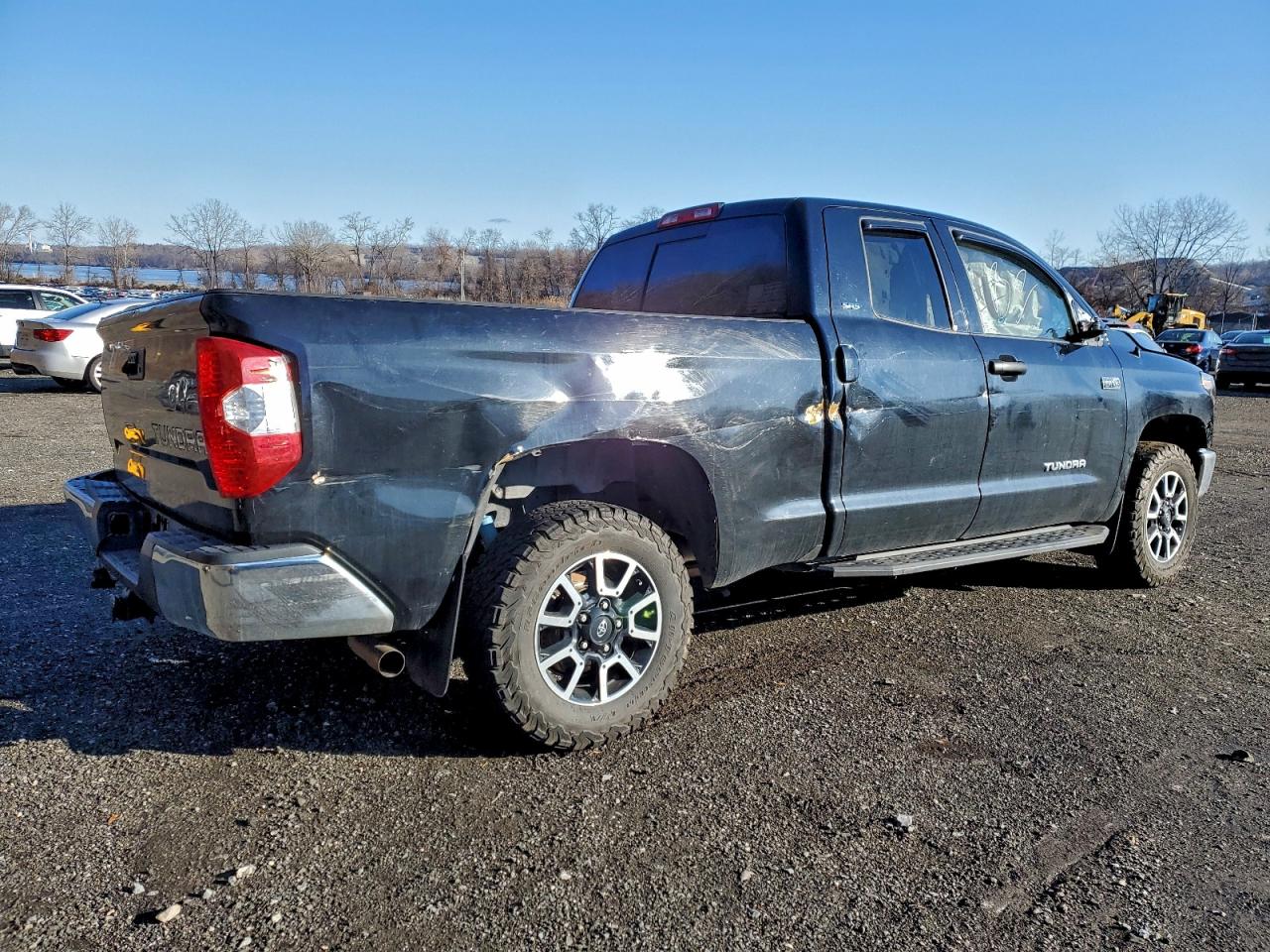 2018 TOYOTA TUNDRA DOUBLE CAB SR photo 5