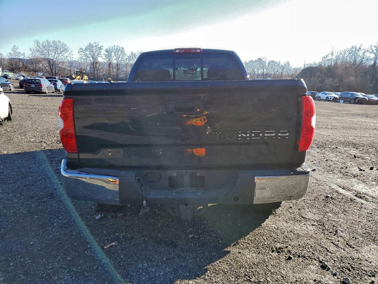 2018 TOYOTA TUNDRA DOUBLE CAB SR photo 11