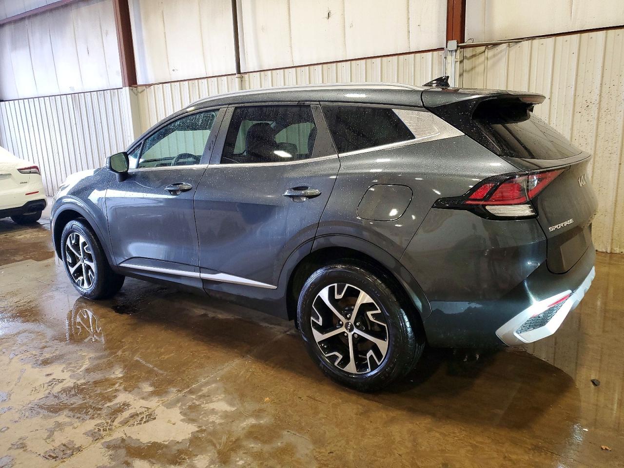 2023 KIA SPORTAGE EX photo 2