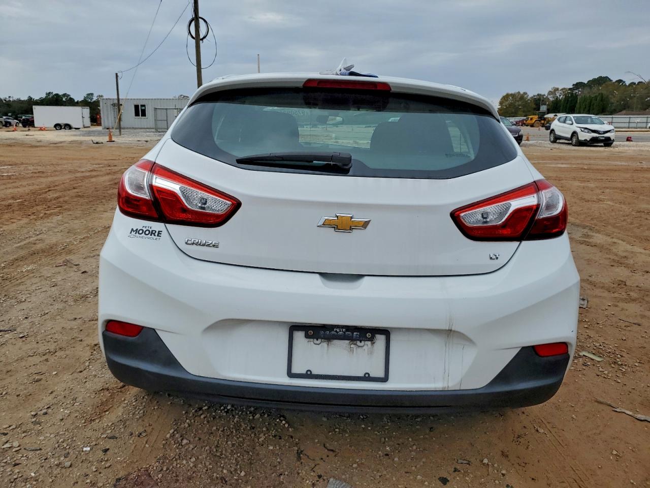 2017 CHEVROLET CRUZE LT photo 6