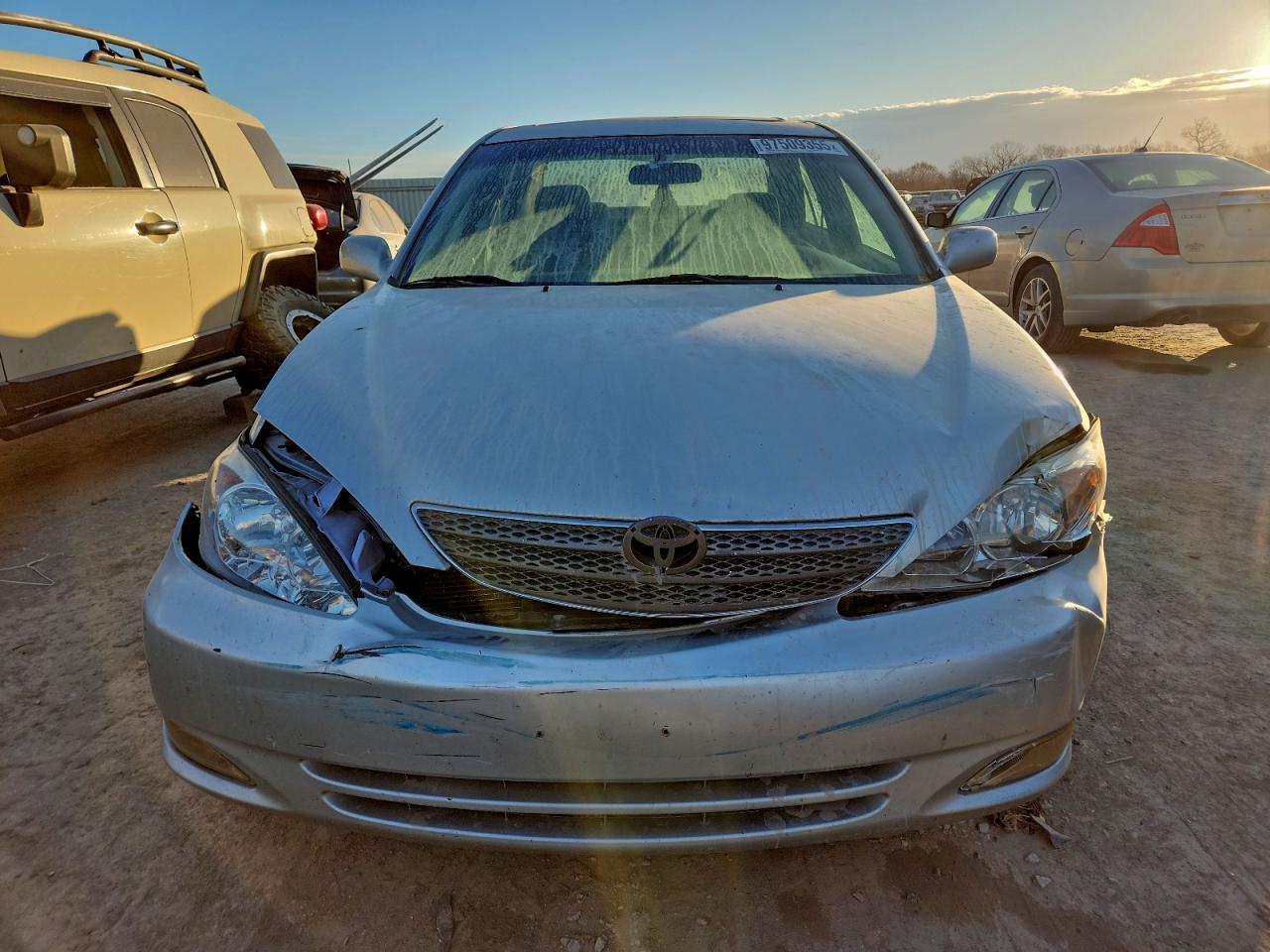 2004 TOYOTA CAMRY SE photo 13