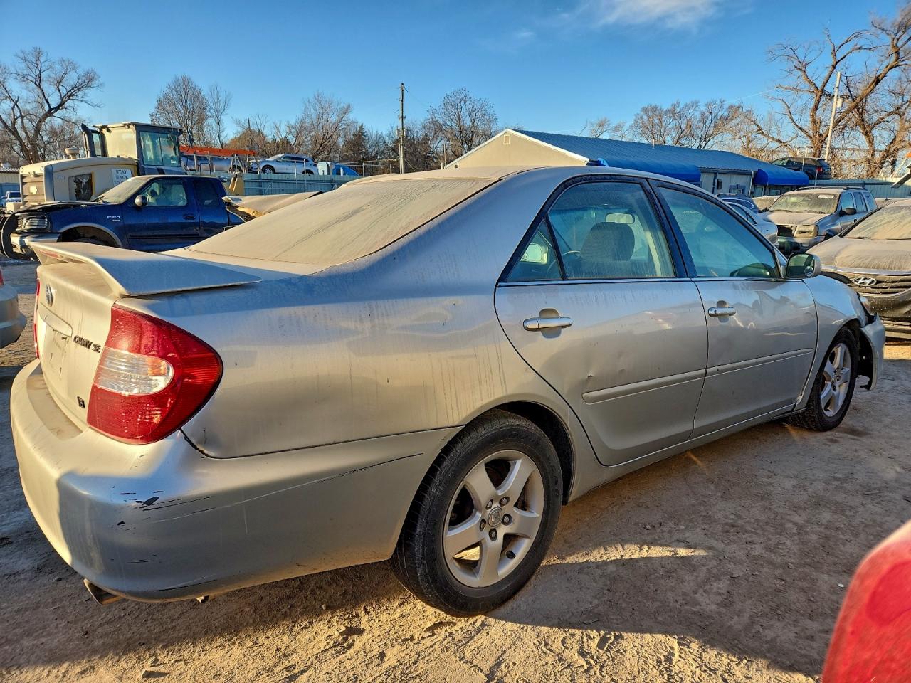 2004 TOYOTA CAMRY SE photo 7
