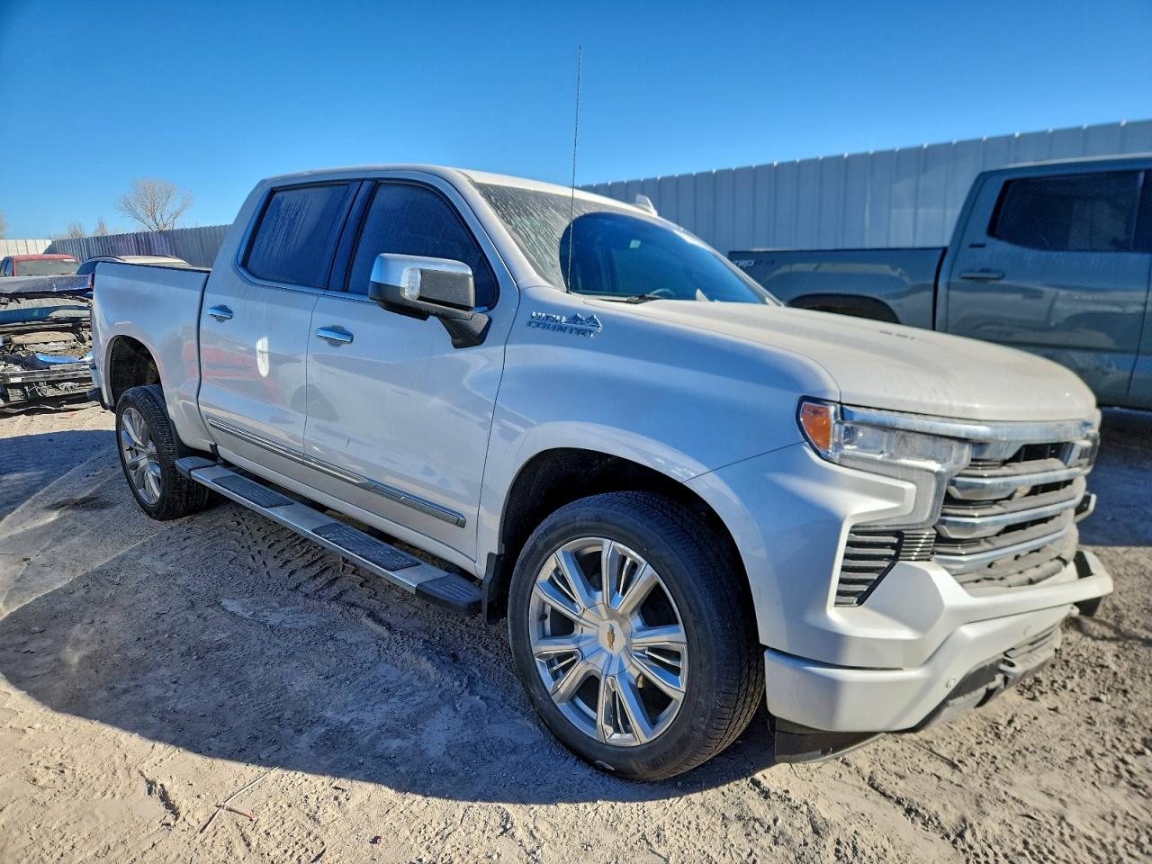 2024 CHEVROLET SILVERADO K1500 HIGH COUNTRY photo 4