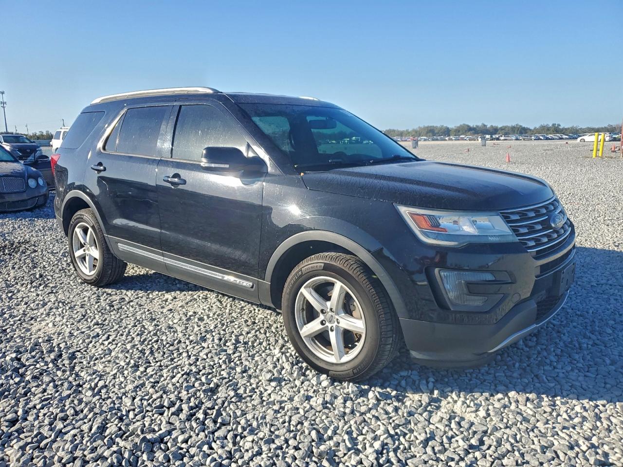 2016 FORD EXPLORER XLT photo 7