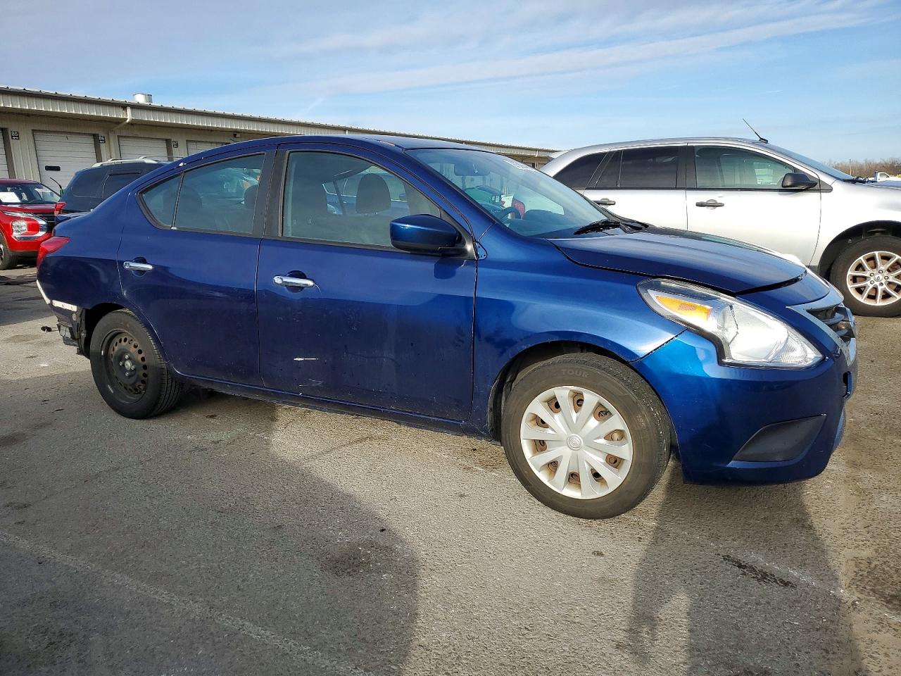 2018 NISSAN VERSA S photo 4