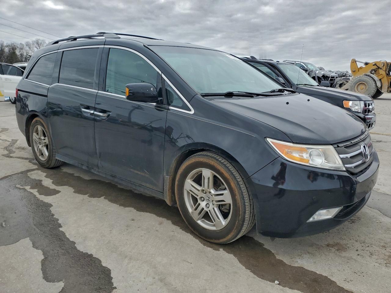 2012 HONDA ODYSSEY TOURING photo 4