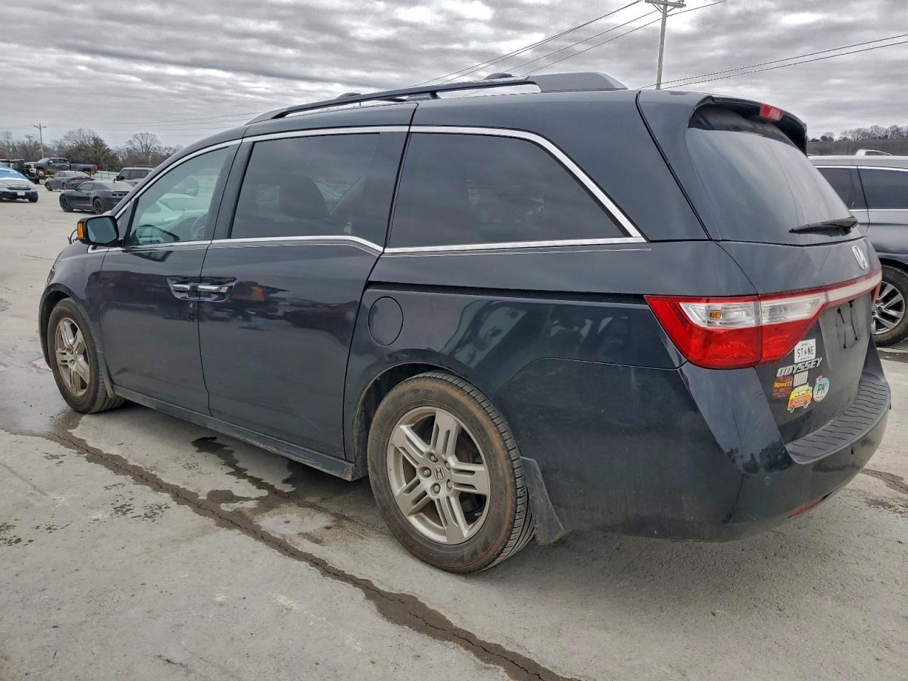 2012 HONDA ODYSSEY TOURING photo 2