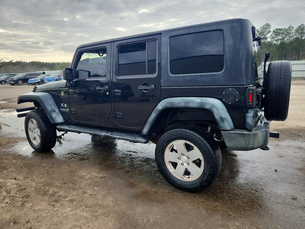 2009 JEEP WRANGLER UNLIMITED X photo 2