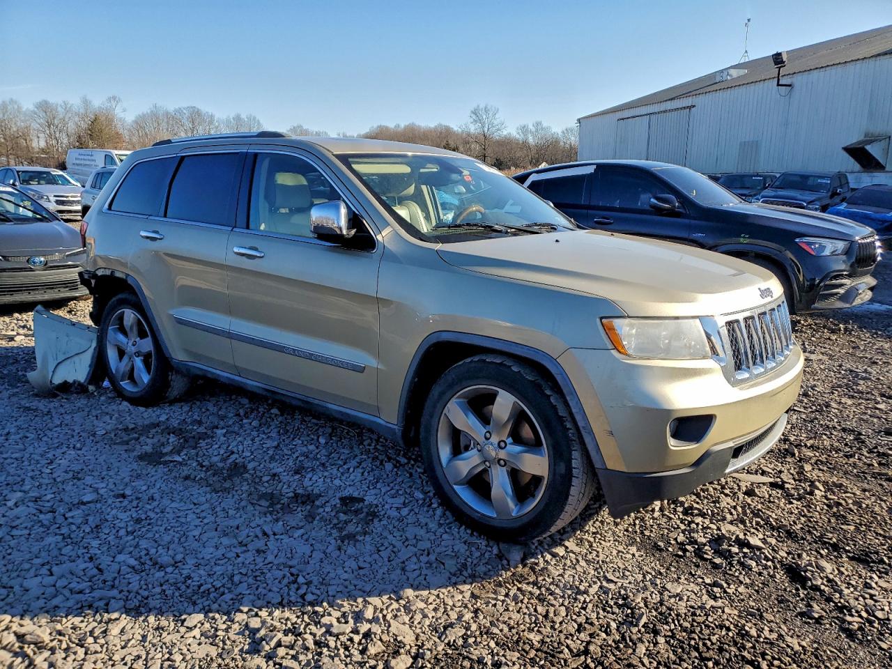 2011 JEEP GRAND CHEROKEE OVERLAND photo 4