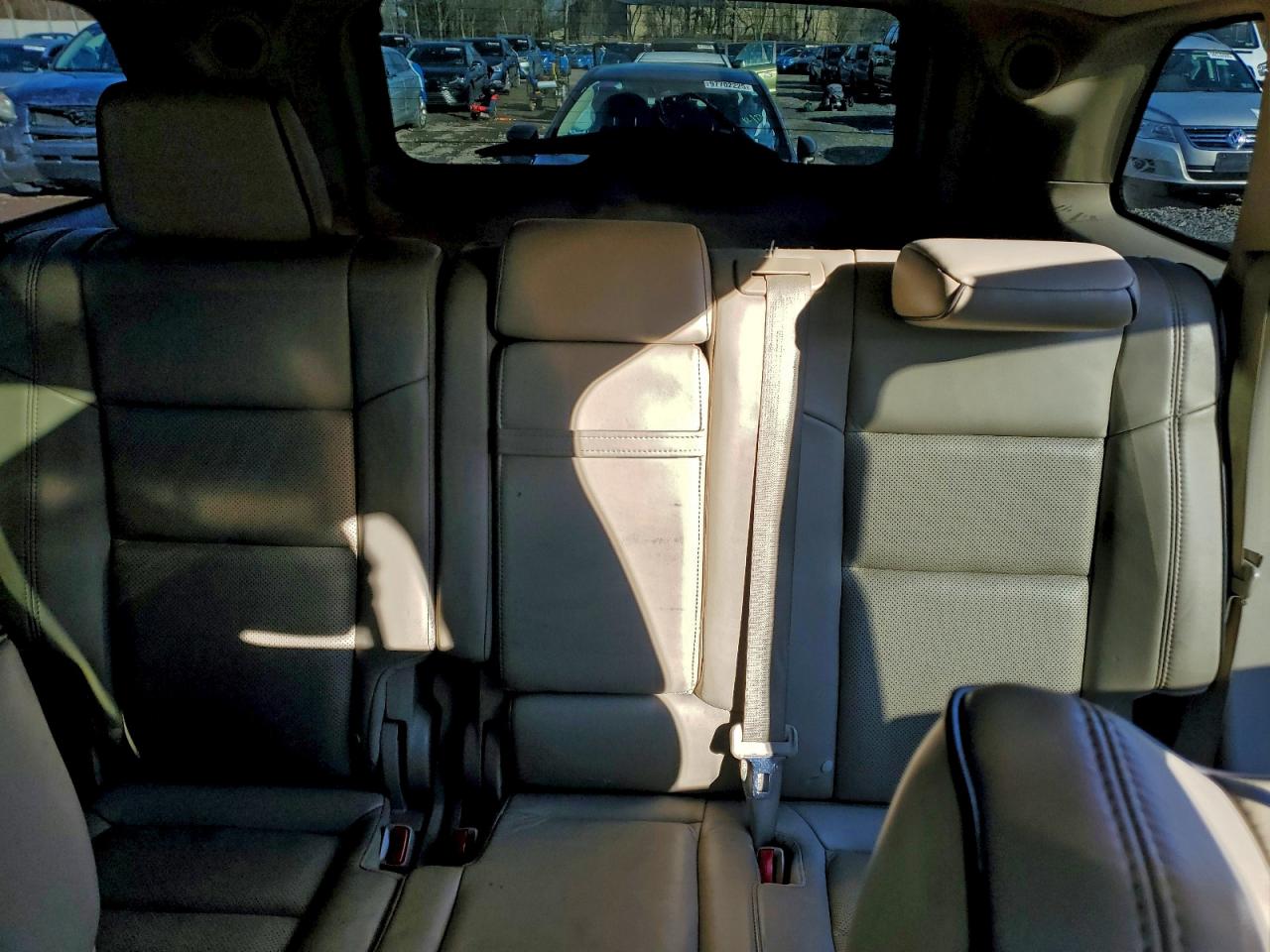 2011 JEEP GRAND CHEROKEE OVERLAND photo 10