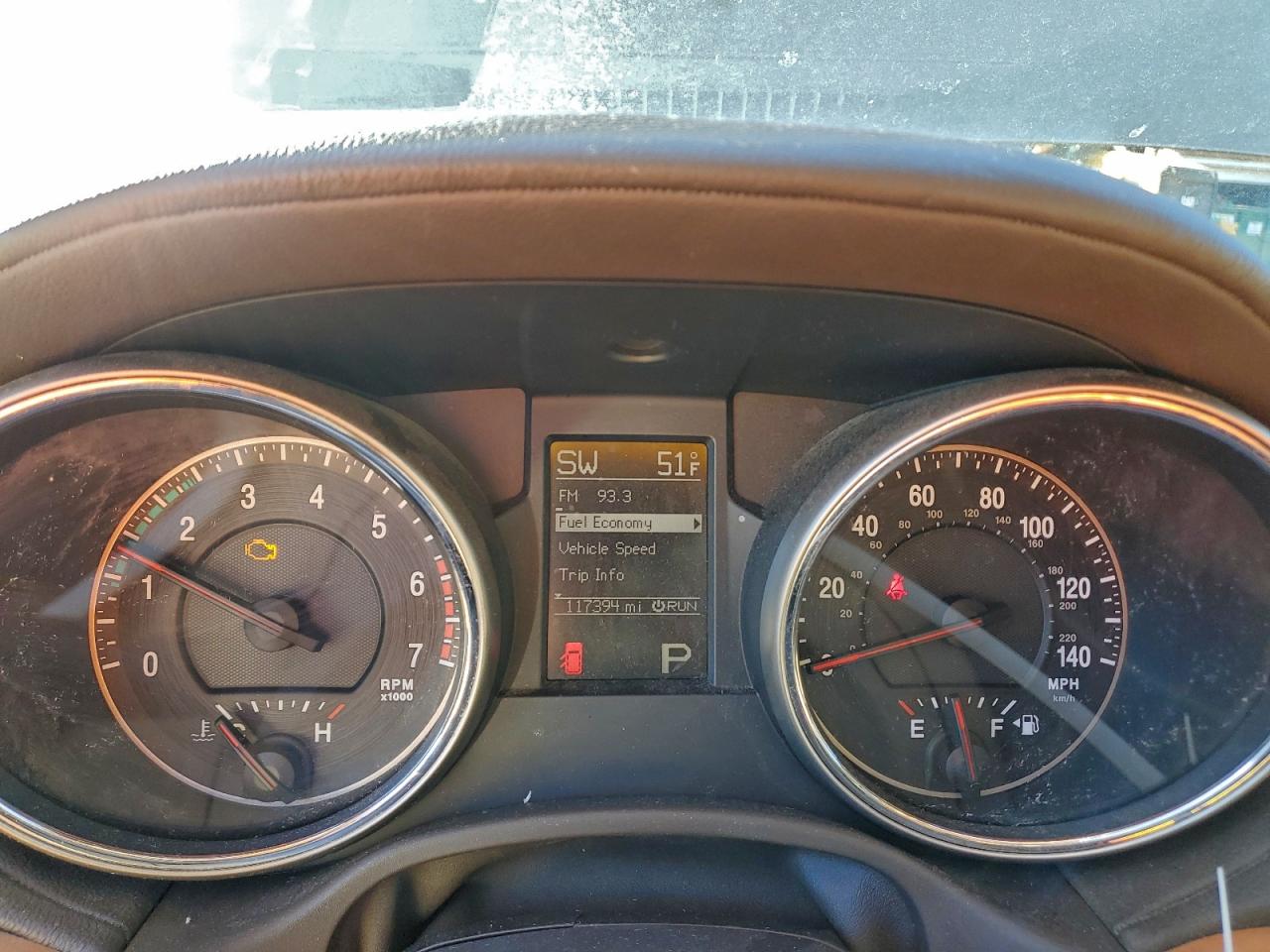 2011 JEEP GRAND CHEROKEE OVERLAND photo 9