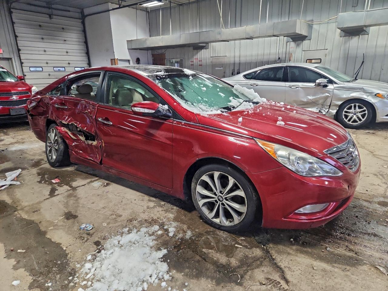 2013 HYUNDAI SONATA SE photo 4