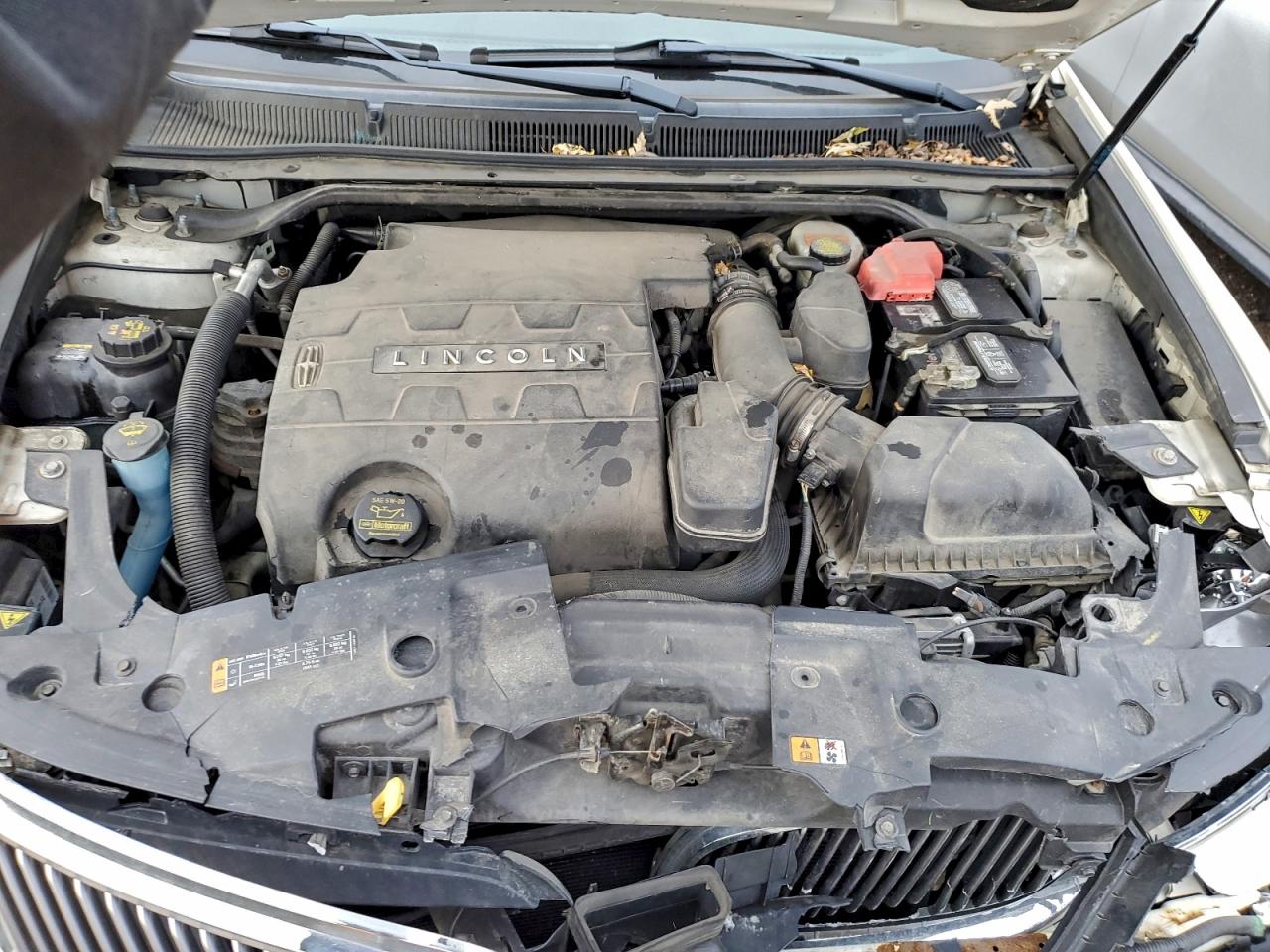 2013 LINCOLN MKS photo 11