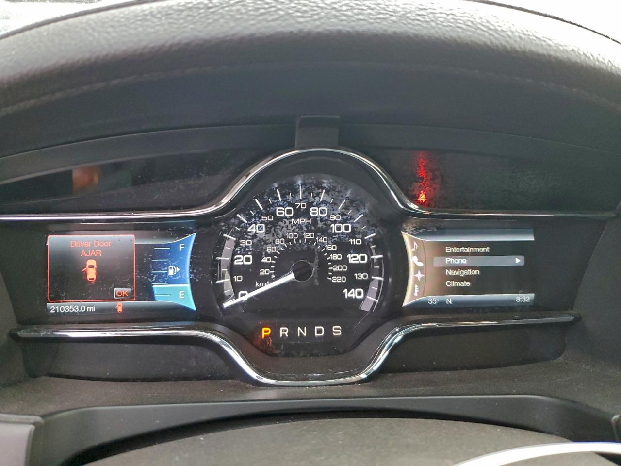 2013 LINCOLN MKS photo 9