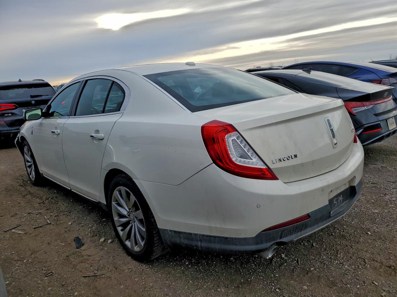 2013 LINCOLN MKS photo 2