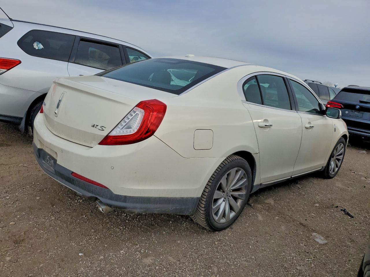 2013 LINCOLN MKS photo 3