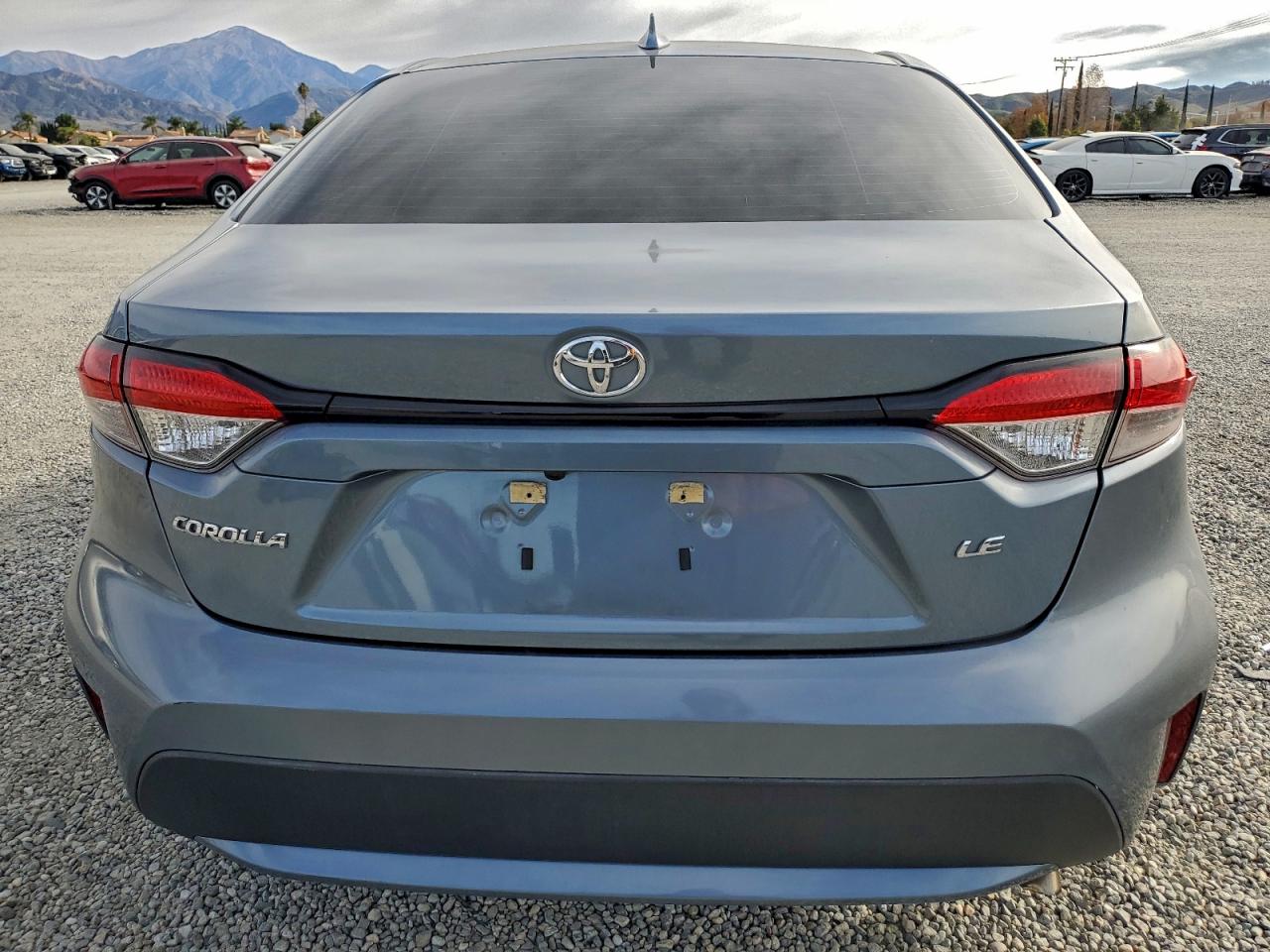 2021 TOYOTA COROLLA LE photo 6