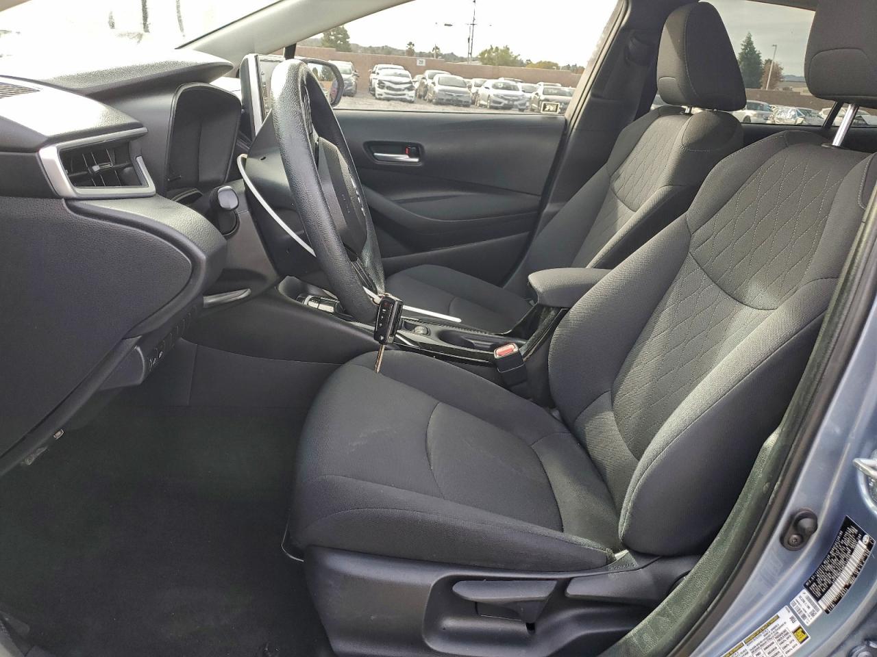 2021 TOYOTA COROLLA LE photo 7