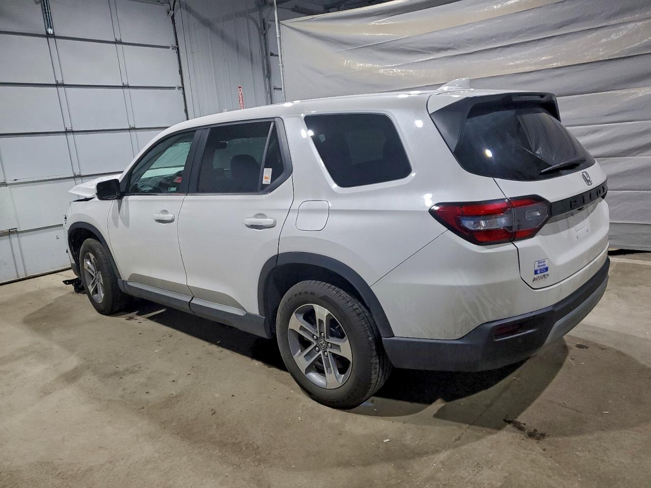 2025 HONDA PILOT EXL photo 3
