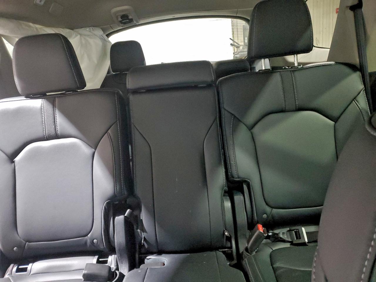 2025 HONDA PILOT EXL photo 19