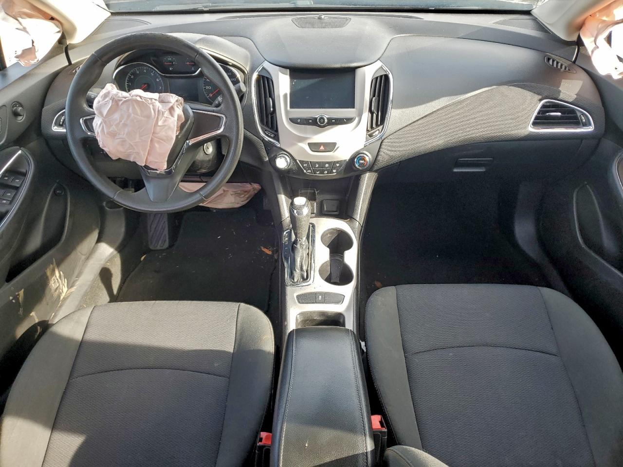 2017 CHEVROLET CRUZE LS photo 15