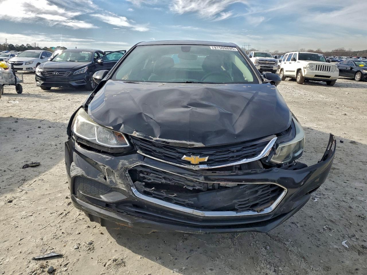 2017 CHEVROLET CRUZE LS photo 9