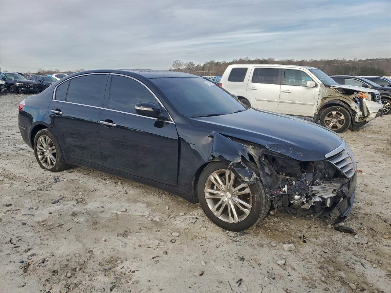 2010 HYUNDAI GENESIS 3.8L photo 4