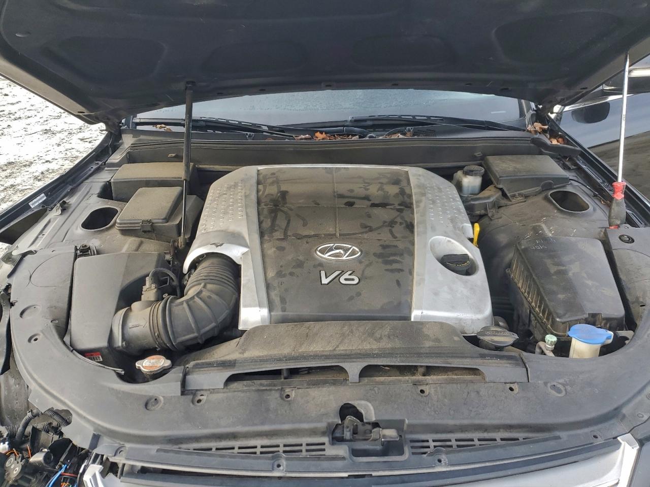 2010 HYUNDAI GENESIS 3.8L photo 11