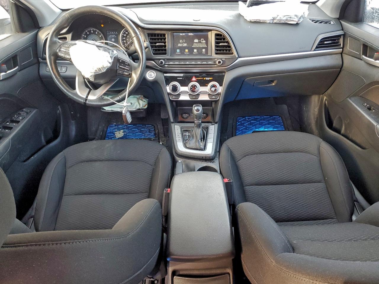 2020 HYUNDAI ELANTRA SEL photo 8