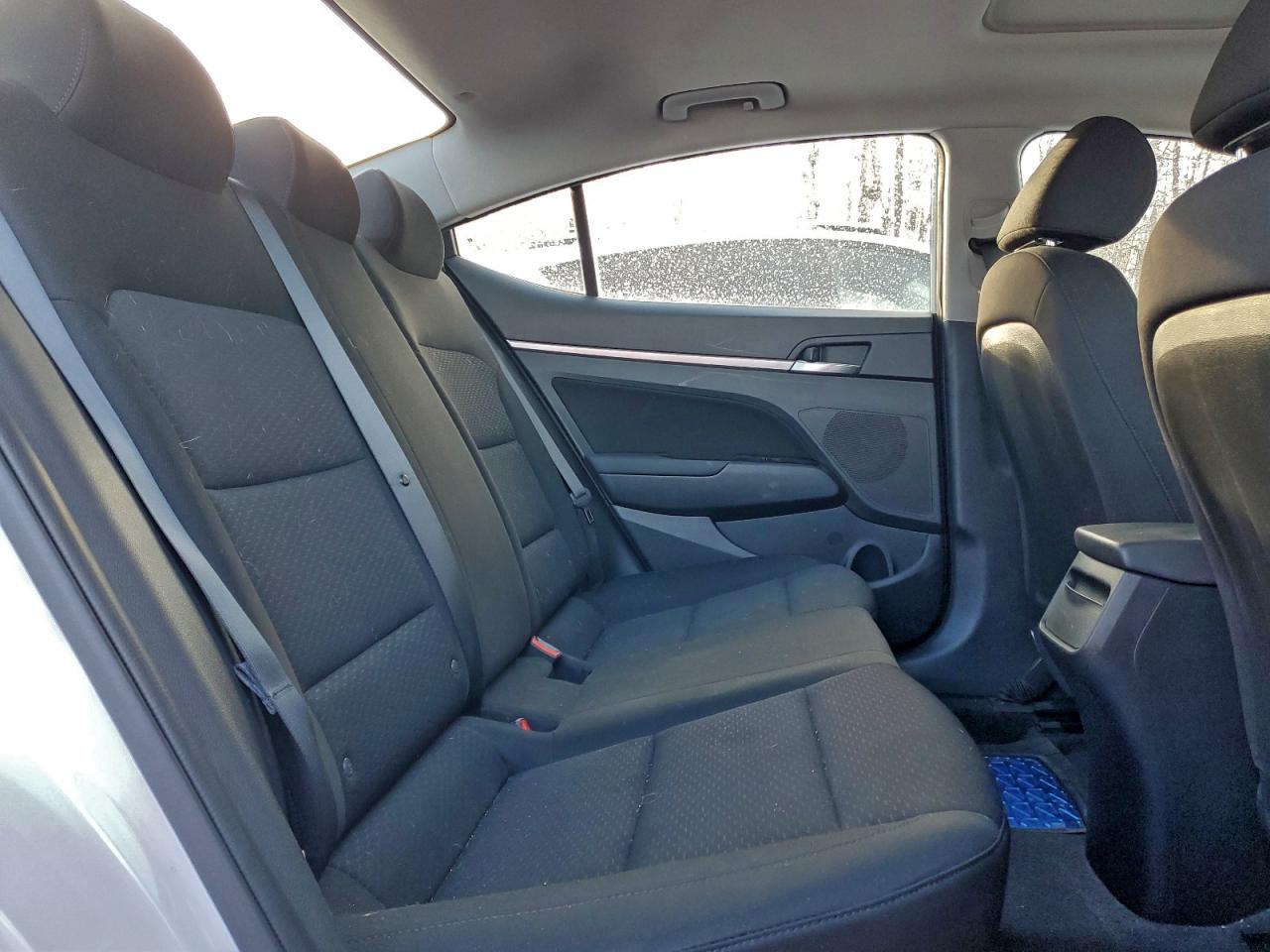 2020 HYUNDAI ELANTRA SEL photo 10