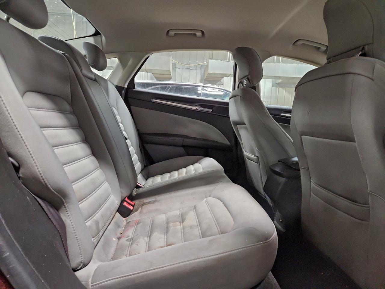 2013 FORD FUSION S photo 10