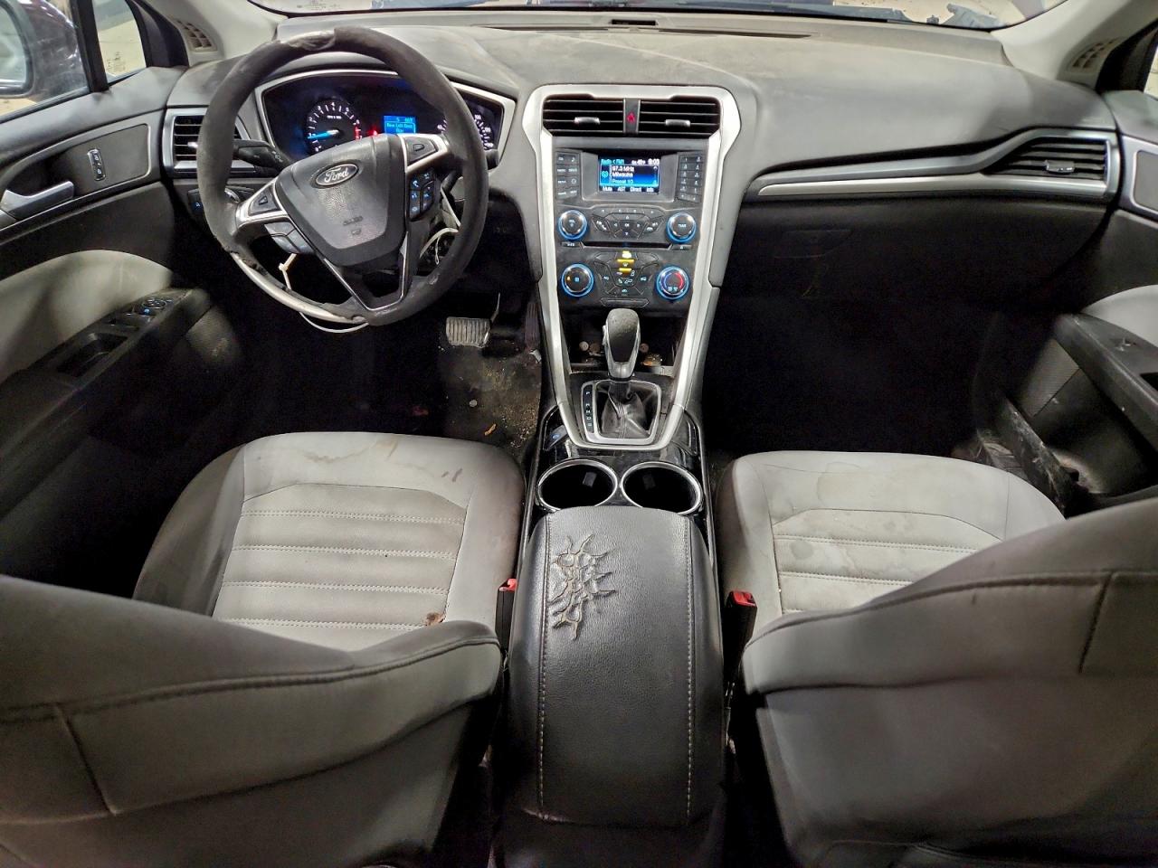 2013 FORD FUSION S photo 8