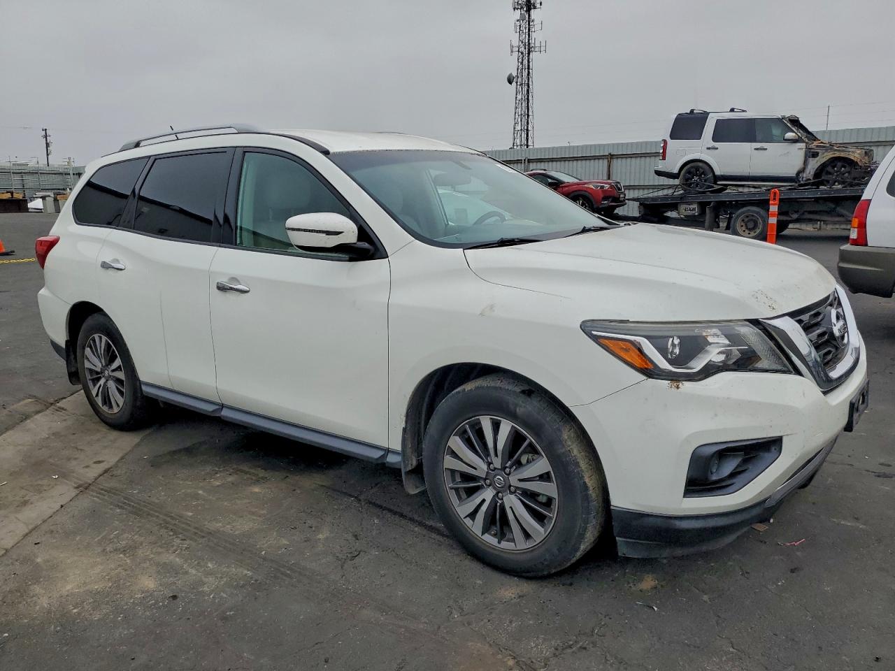 2017 NISSAN PATHFINDER S photo 4
