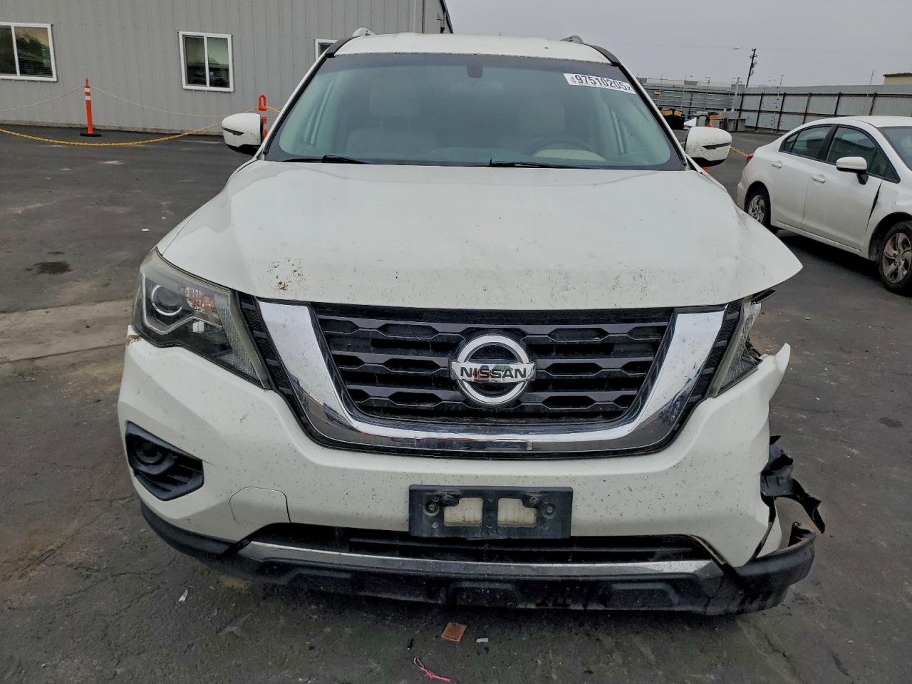 2017 NISSAN PATHFINDER S photo 5