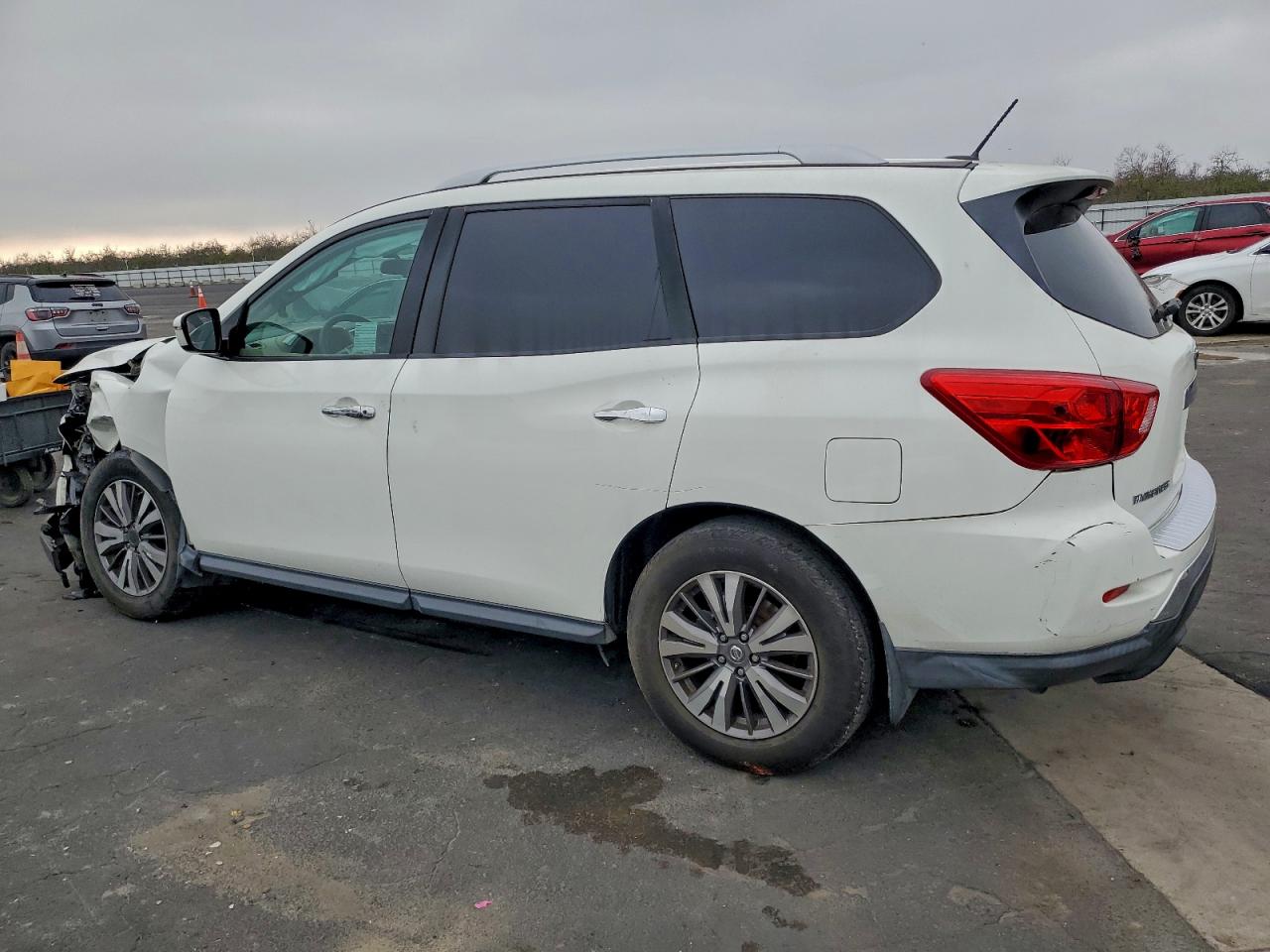 2017 NISSAN PATHFINDER S photo 2