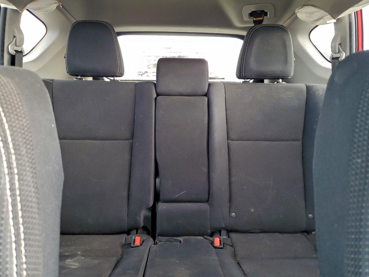 2016 TOYOTA RAV4 XLE photo 10