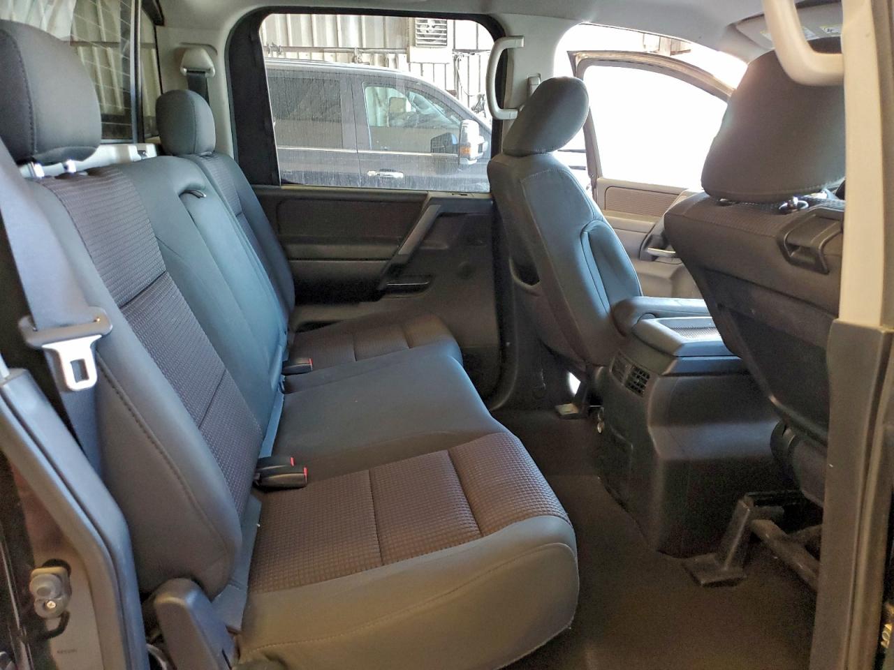 2010 NISSAN TITAN XE photo 28