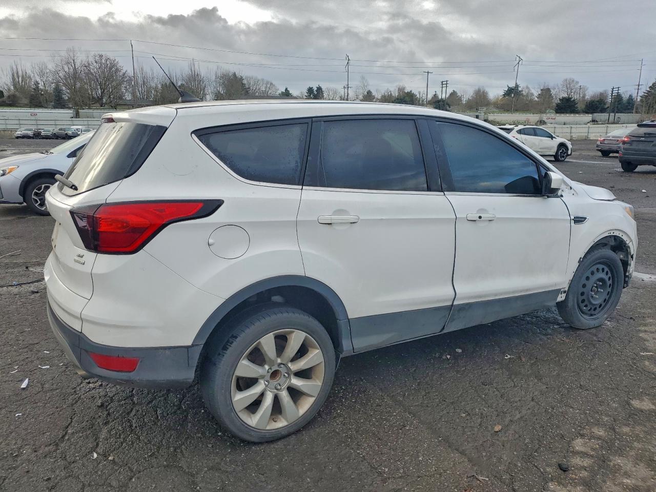 2019 FORD ESCAPE SE photo 5