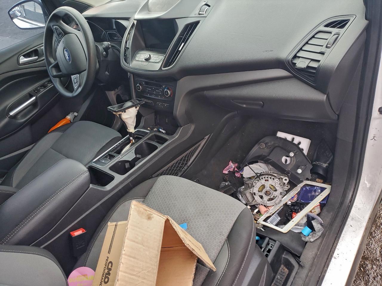 2019 FORD ESCAPE SE photo 15