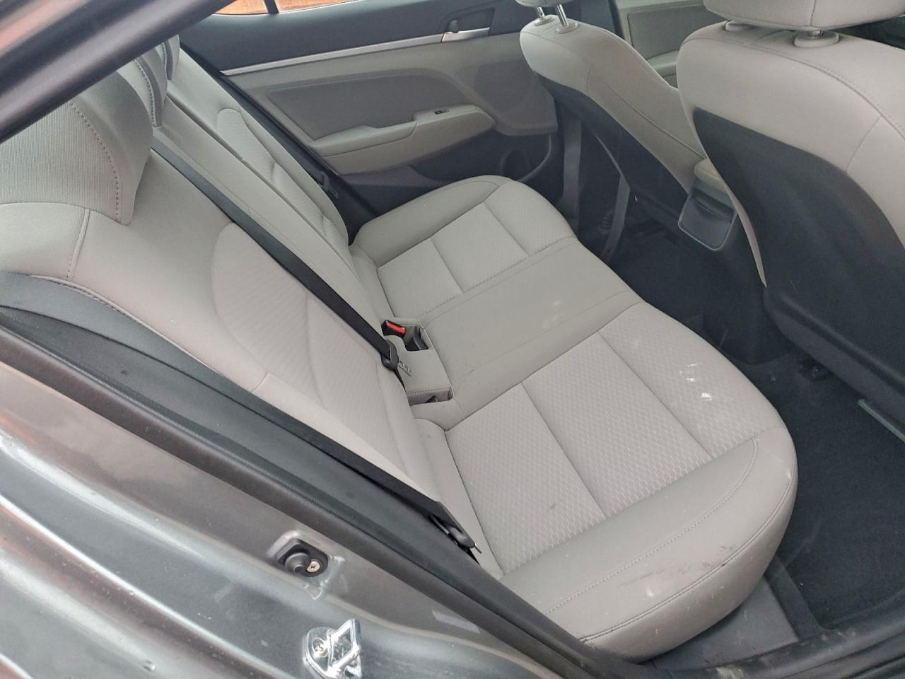 2019 HYUNDAI ELANTRA SEL photo 10
